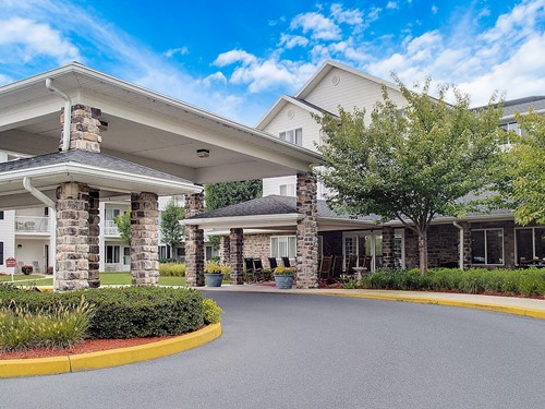 The Manor at Oakridge