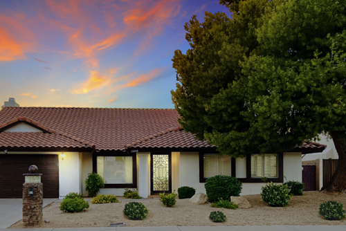 Valencia Home at 60th