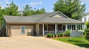 Hometown Manor of Lawrenceburg