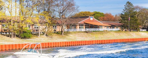 Crest Pointe Rehabilitation And Healthcare Center