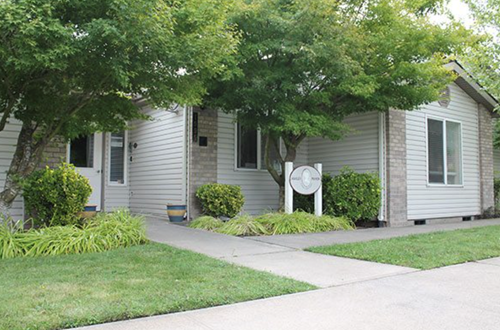 Ashley Manor - Pacific Heights