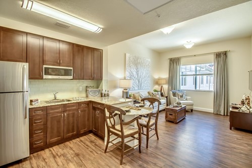 Discovery Village At Sarasota Bay - Assisted Living